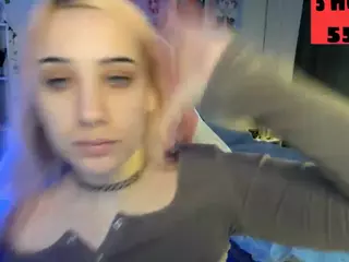 MoranaKit's Live Sex Cam Show