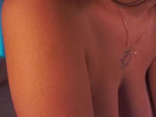 anuricbriny Live Webcam on CamSoda