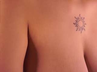 anuricbriny Live Webcam on CamSoda