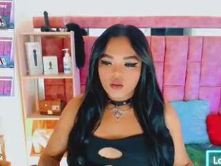 Ten model jest teraz na żywo. bryttannyjhons