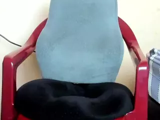 honeybearr7's Live Sex Cam Show