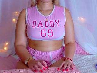 miilla-cooper webcam