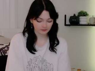 Live webcam model audreyadams on Soda Cams