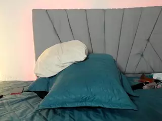 Francihot4's Live Sex Cam Show