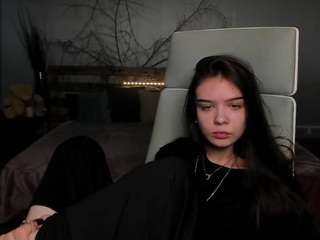 laylashineee Live Webcam on CamSoda