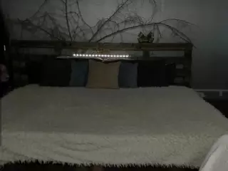 LaylaShineee's Live Sex Cam Show