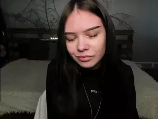 LaylaShineee's Live Sex Cam Show