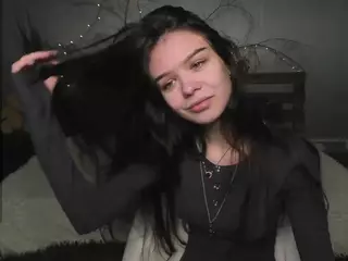 LaylaShineee's Live Sex Cam Show