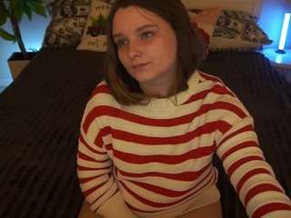 magicpeachs's CamSoda show and profile