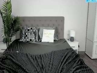 magicpeachs live cam profile