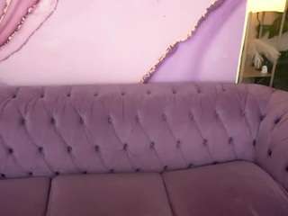 MagicPeachs live cam preview