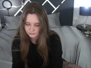 MagicPeachs live cam preview