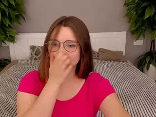 MagicPeachs's Live Sex Cam Show