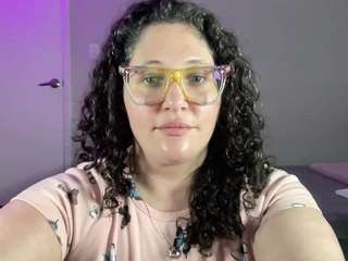 adrianeblake Webcam Model Profile