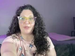 adrianeblake Live Webcam on CamSoda