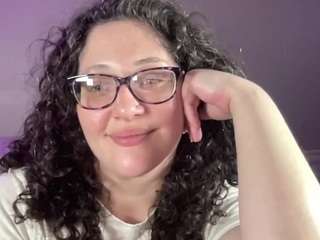 adrianeblake Live Webcam on CamSoda