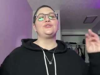 adrianeblake Live Webcam on CamSoda