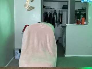 Live webcam model adrianeblake on Soda Cams