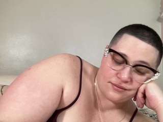 adrianeblake Live Webcam on CamSoda