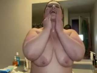 Live webcam model adrianeblake on Soda Cams