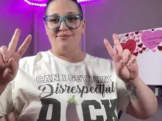 Live webcam model adrianeblake on Soda Cams