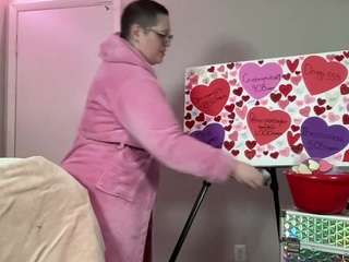 adrianeblake's CamSoda show and profile