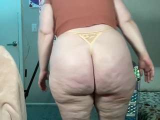 adrianeblake's CamSoda show and profile