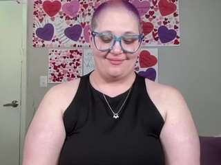 adrianeblake Live Webcam on CamSoda