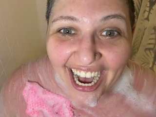 Live webcam model adrianeblake on Soda Cams