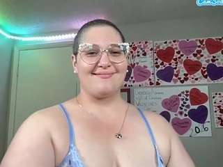 adrianeblake Live Webcam on CamSoda