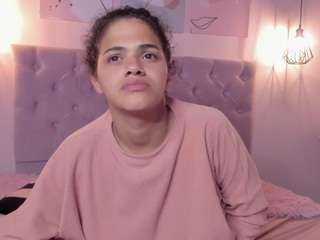 atenajb Live Webcam on CamSoda