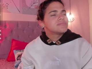 atenajb's CamSoda show and profile