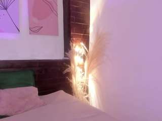 atenajb's CamSoda show and profile