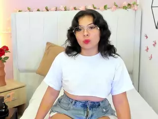 Canela's Live Sex Cam Show