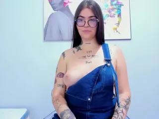 DaniellaWild's Live Sex Cam Show
