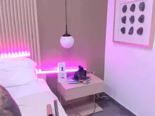 ValerieFerrer's Live Sex Cam Show