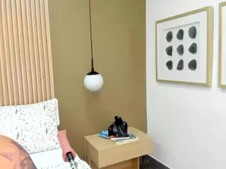 ValerieFerrer's Live Sex Cam Show