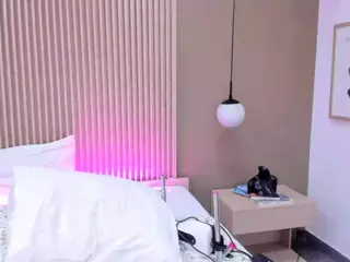 ValerieFerrer's Live Sex Cam Show