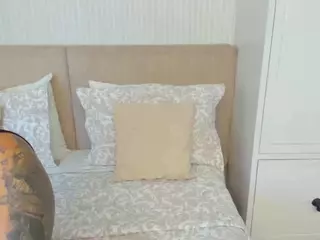 ValerieFerrer's Live Sex Cam Show