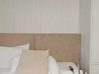 ValerieFerrer's Live Sex Cam Show