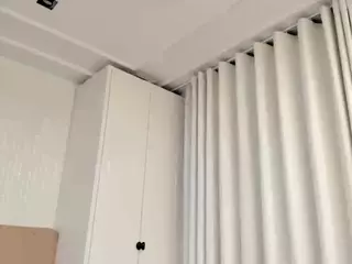 ValerieFerrer's Live Sex Cam Show