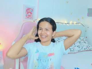 dania-jade Live Webcam on CamSoda