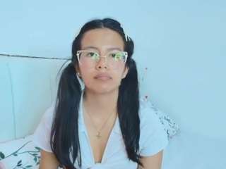 dania-jade Live Webcam on CamSoda