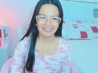  dania-jade chat room