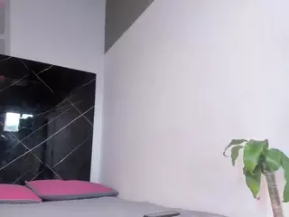 Dulce Melodia's Live Sex Cam Show