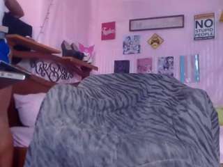 nikolsweett live webcam show