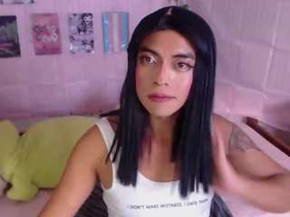 nikolsweett live webcam show