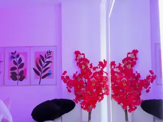 VictoriaZahir's Live Sex Cam Show