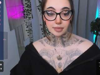 dixipixi live cam profile