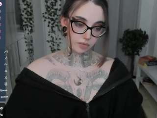 dixipixi's CamSoda show and profile